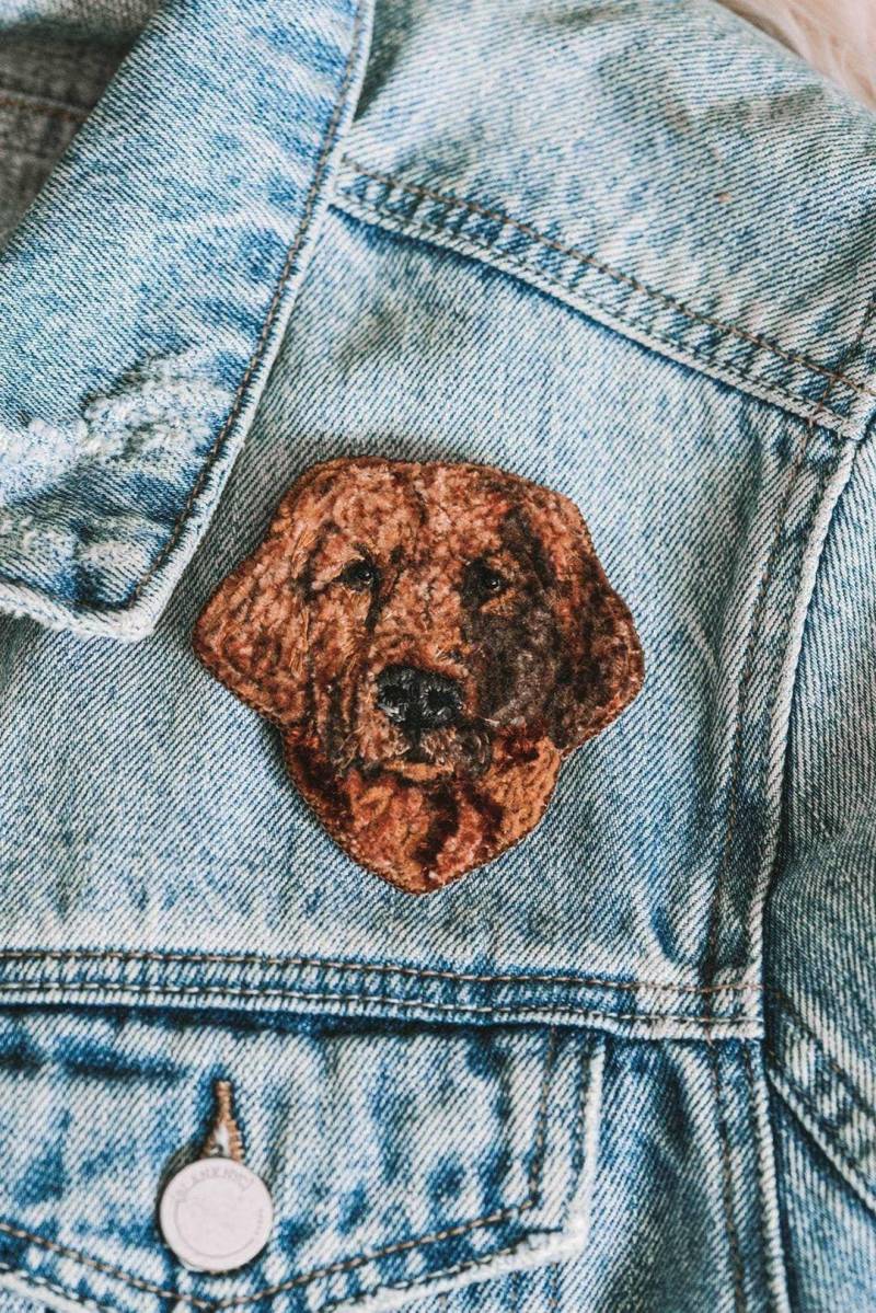 Personalisierte Tier Brosche Chenille Hund Anstecknadel von CrochetOKStudio