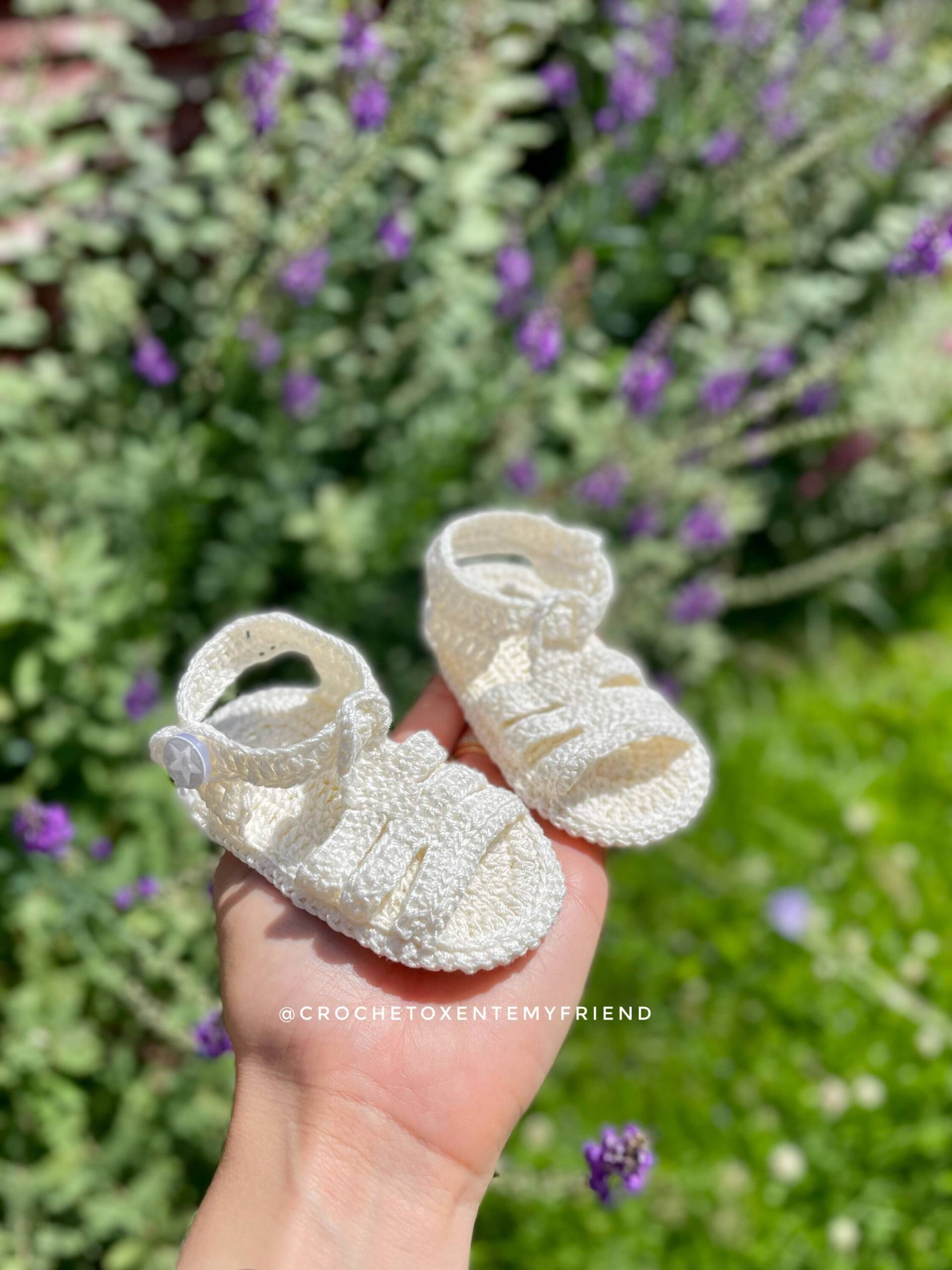 Gehäkelte Baby Sandalen - Mädchen Säugling Babyschuhe von CrochetOxeMyFriend