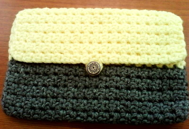 Gehäkelte Clutch Mit Liner von CrochetbyEssie