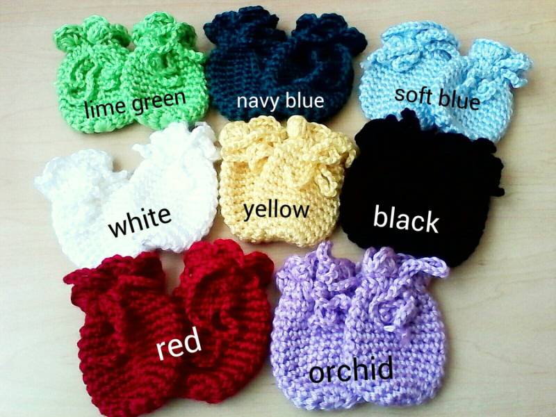 Häkel-Baby-Fäustlinge 0-3 Monate von CrochetbyEssie