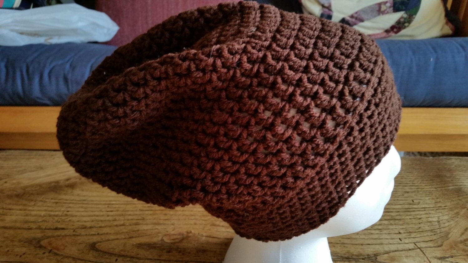 Gehäkelte Unisex Slouchy, Kopfwärmer, Braune Winter Geschenkidee, Für Den Täglichen Gebrauch. Versandfertig Gehäkelte Unisex Slouchy, Kopfwärmer, Braune Winter Geschenkidee, Für Den Täglichen Gebrauch. Versandfertig von CrochetbyKathie