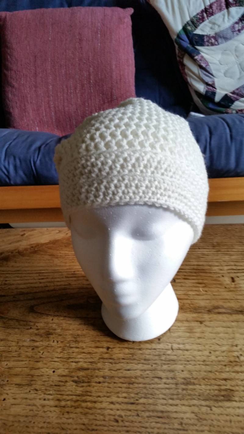 Gehäkelte Unisex Slouchy, Kopfwärmer, Eierschale Weiße Geschenkideen, Weiche Geschenkidee Für Sie Und Ihn. Versandfertig von CrochetbyKathie