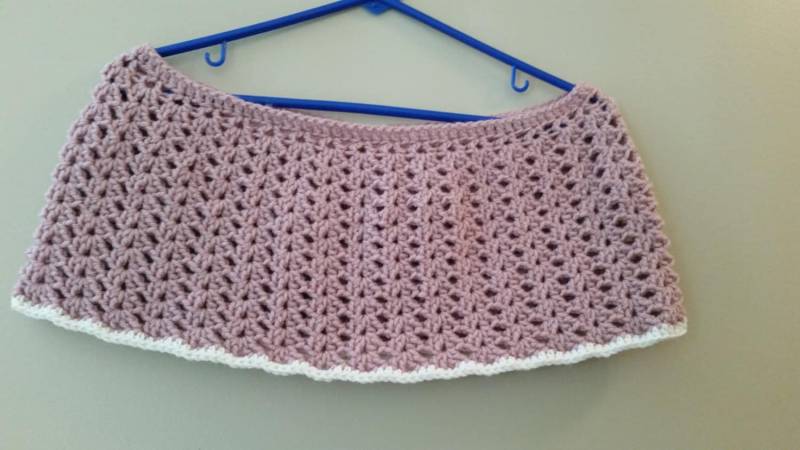 Häkeln Rose Und Weiß Trim Farbe, Neckwarmer, Schulter Wärmer, Geschenke Für Sie, Urlaub Geschenk-Ideen, Winter Tragen. Versandfertig von CrochetbyKathie