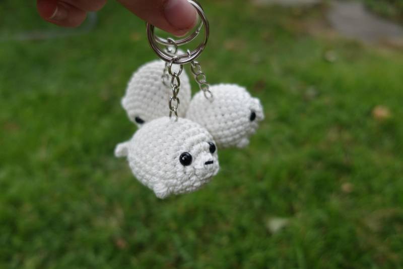 Crochet Seal Keychain von Crochetbyappa