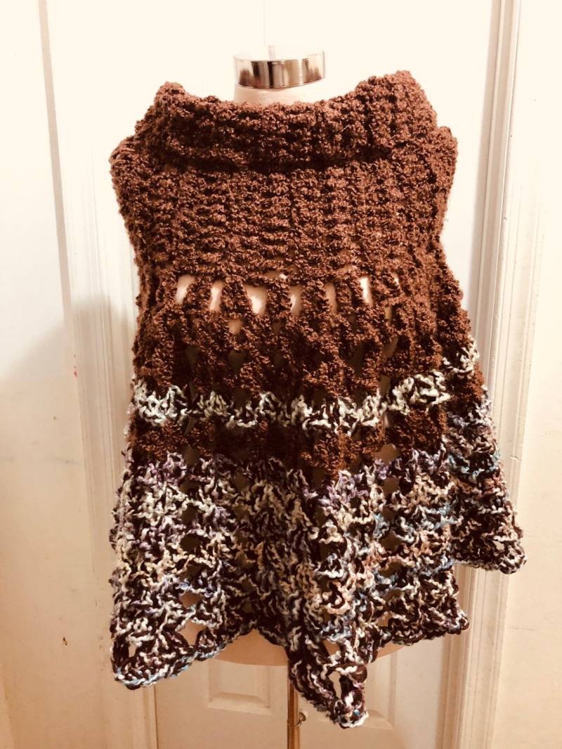 Cowl Clustered Universal Poncho Cowl Clustered Universal Poncho von CrochetedPassions737