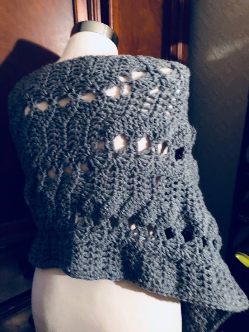 Grauen Schal Grauen Schal von CrochetedPassions737