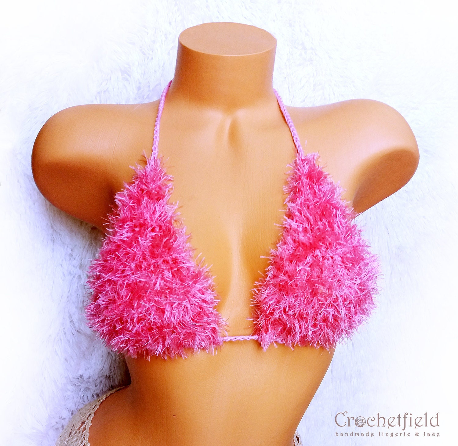 Flauschiges Rosa Häkel Top Festival Neckholder Flauschiges Rosa Häkel Top Festival Neckholder von Crochetfield