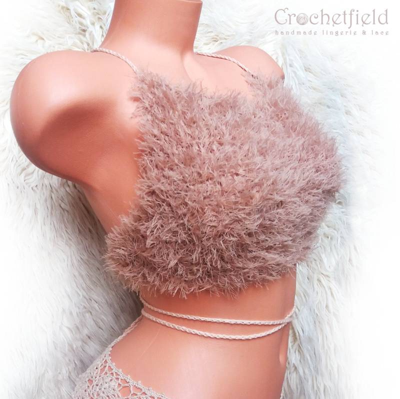 Gehäkelte Neckholder Top Weißer Flauschiger Festival Bh von Crochetfield