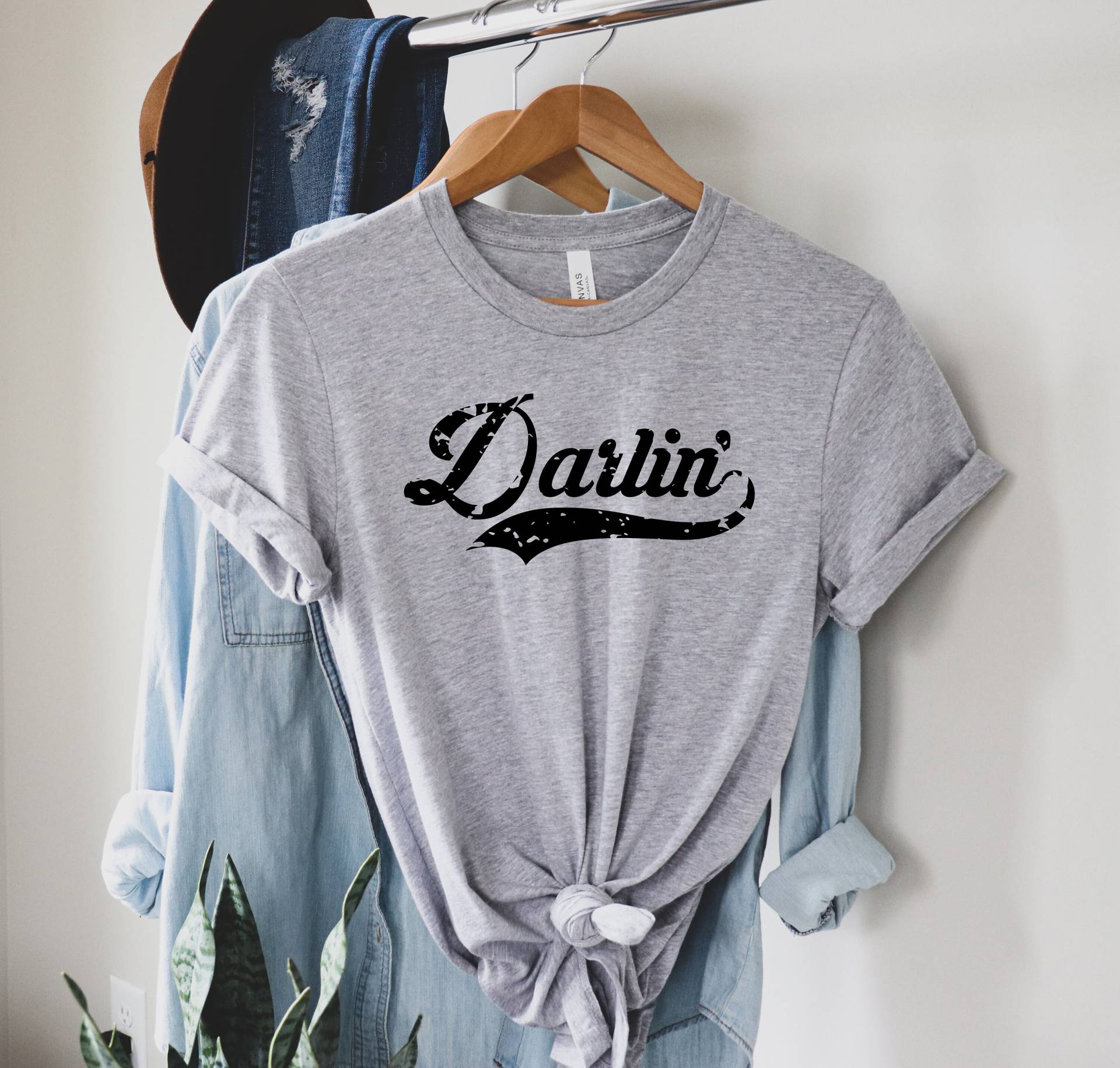 Darlin Shirt - Bella Canvas Country Music American Cowboy Girl Geschenk von CrocoRockoTees