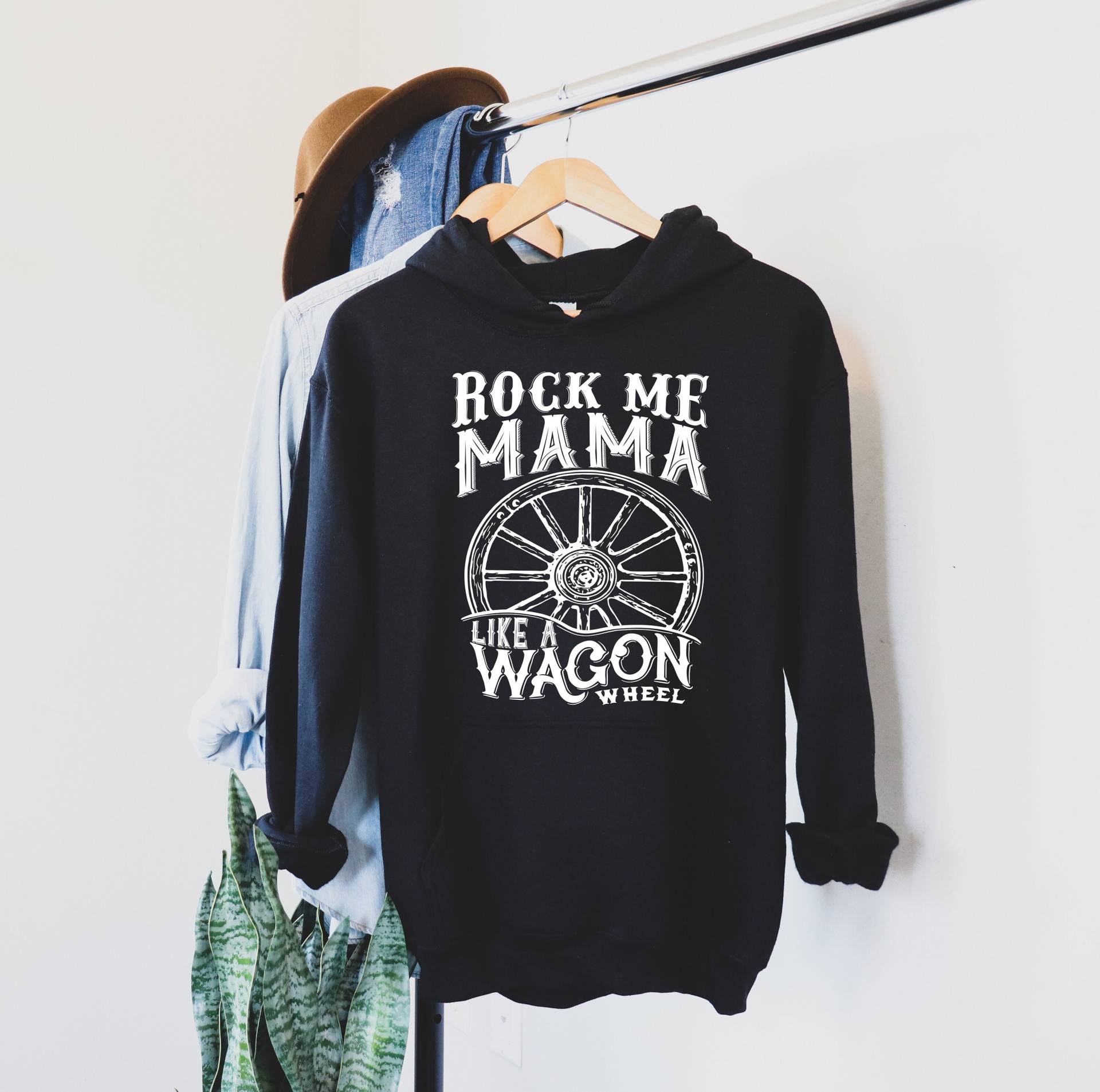 Rock Me Mama Liek A Wagon Wheel Hoodie - Cowboy Western Country Cowgirl Sweatshirt Geburtstagsgeschenk Weihnachtsgeschenk von CrocoRockoTees