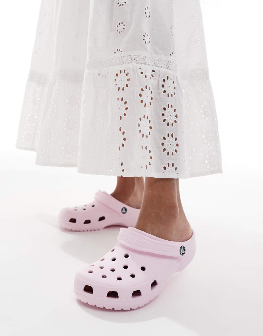 Crocs - Classic - Clogs in Milchrosa von Crocs