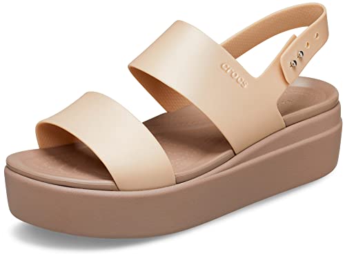 Crocs Damen Brooklyn Low Wedge Sandalen, Metallic Champagner, 36/37 EU von Crocs