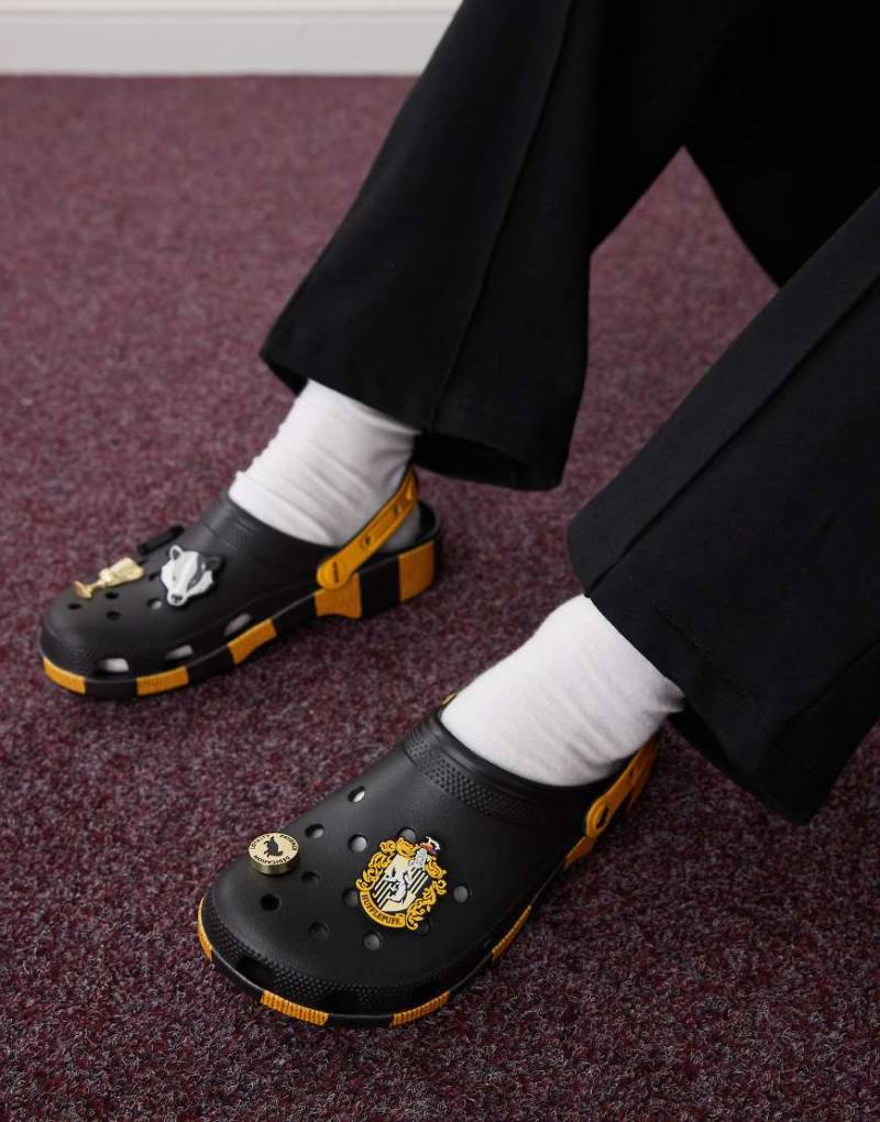 Crocs - Harry Potter - Unisex-Clogs mit „Hufflepuff"-Design-Bunt von Crocs