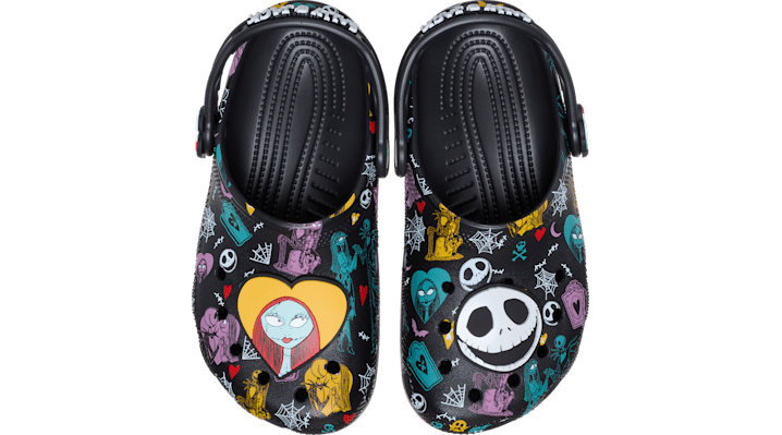 Crocs | Kinder |  Disney Tim Burtons The Nightmare Before Christmas Jack and Sally Classic  | Clogs |  | 38 von Crocs