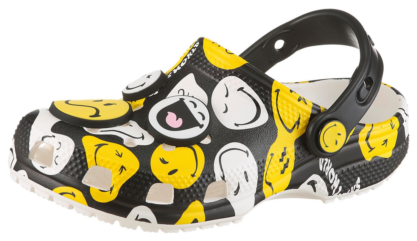 Crocs Smiley Classic Clog Clog Hausschuh, Homeslipper mit allover Muster von Crocs