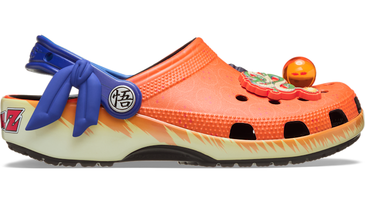 Crocs | Unisex | Dragon Ball Z Classic  | Clogs | patterned | 39 von Crocs