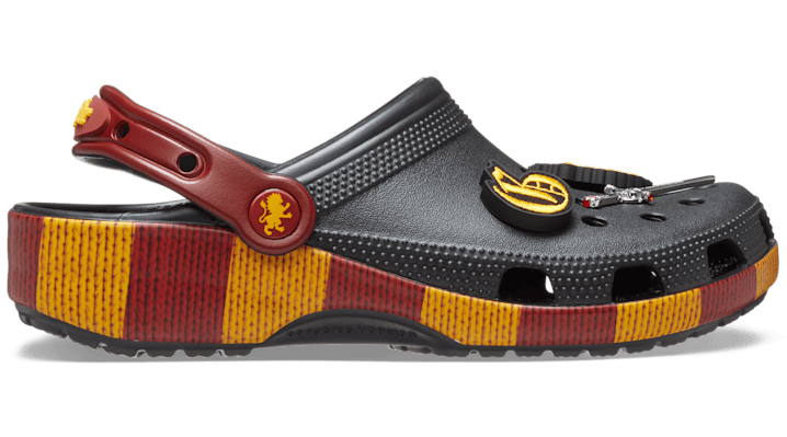 Crocs | Unisex | Harry Potter Gryffindor Classic  | Clogs | patterned | 48 von Crocs