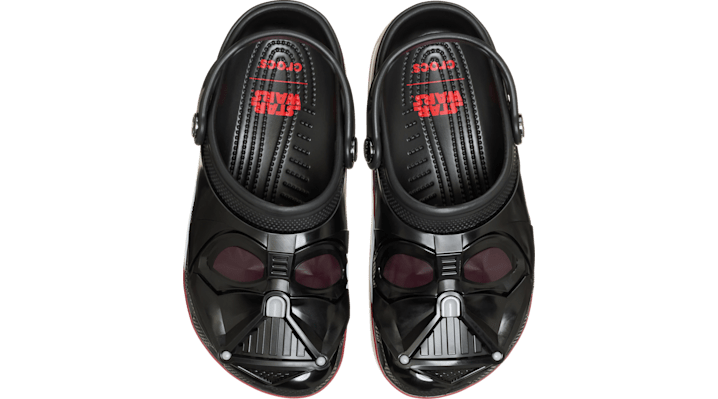 Crocs | Herren | STAR WARS™ Darth Vader Classic  | Clogs |  | 42 von Crocs