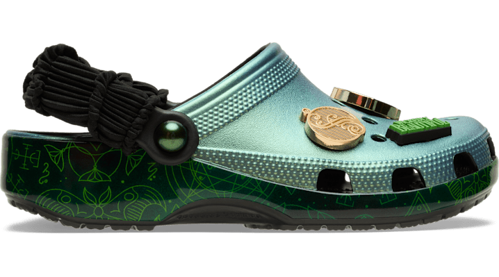 Crocs | Unisex | Wicked Elphaba Classic  | Clogs | patterned | 45 von Crocs