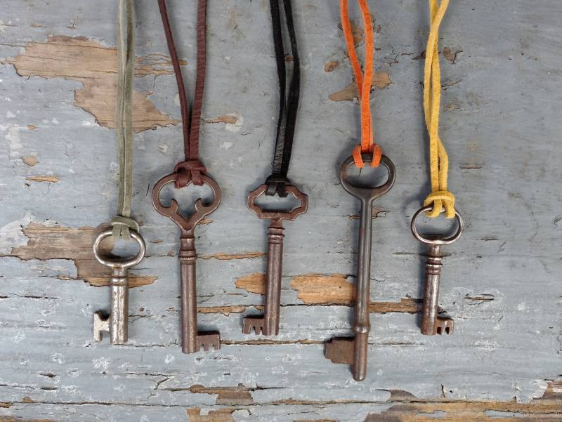 Antike Skelett Schlüssel Halskette von CrookedTeethKeys