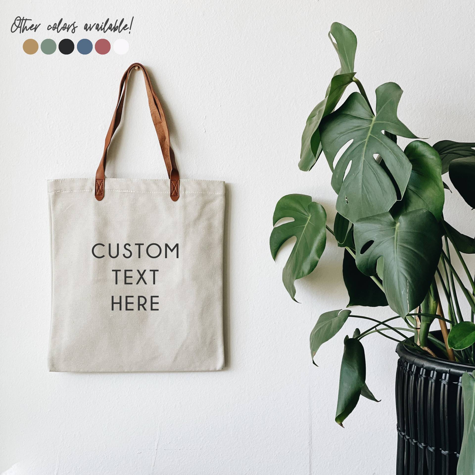 Benutzerdefinierte Text Lederband Canvas Einkaufstasche - Personalisierter/Bibel Vers Brautjungfer Geschenk Eigenes Logo Alltagstasche Promo Tasche Benutzerdefinierte Text Lederband Canvas Einkaufstasche - Personalisierter/Bibel Vers Brautjungfer Geschenk Eigenes Logo Alltagstasche Promo Tasche von CrossedPathsLA