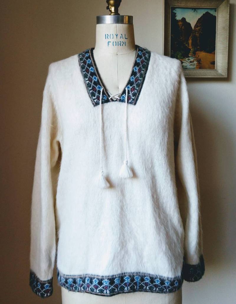 Alpaka Hippie Pullover Muster Saum Elfenbein Creme-Spitze Bis Hals Boho Vintage S/M Blau Schwarz Alpaka Hippie Pullover Muster Saum Elfenbein Creme-Spitze Bis Hals Boho Vintage S/M Blau Schwarz von CrowTreeVintage