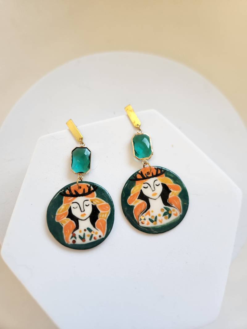 Jungfrau Statement Ohrringe - Porzellan Keramik Sternzeichen Schmuck Jungfrau Statement Ohrringe - Porzellan Keramik Sternzeichen Schmuck von CrownAndHeartKC