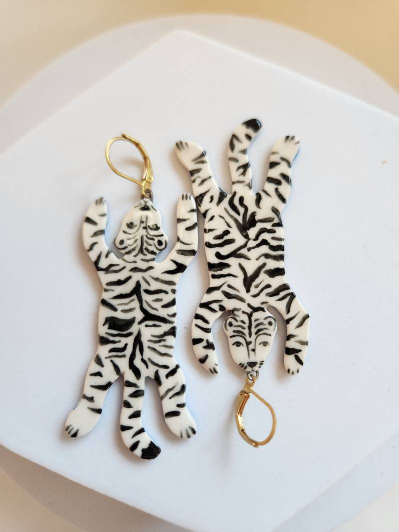 "Ohrringe Mit "Tigerteppich"." "Ohrringe Mit "Tigerteppich"." von CrownAndHeartKC