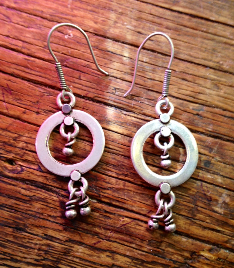 Elegante Sterling Silber Ohrringe Elegante Sterling Silber Ohrringe von CrownJewelsRocks