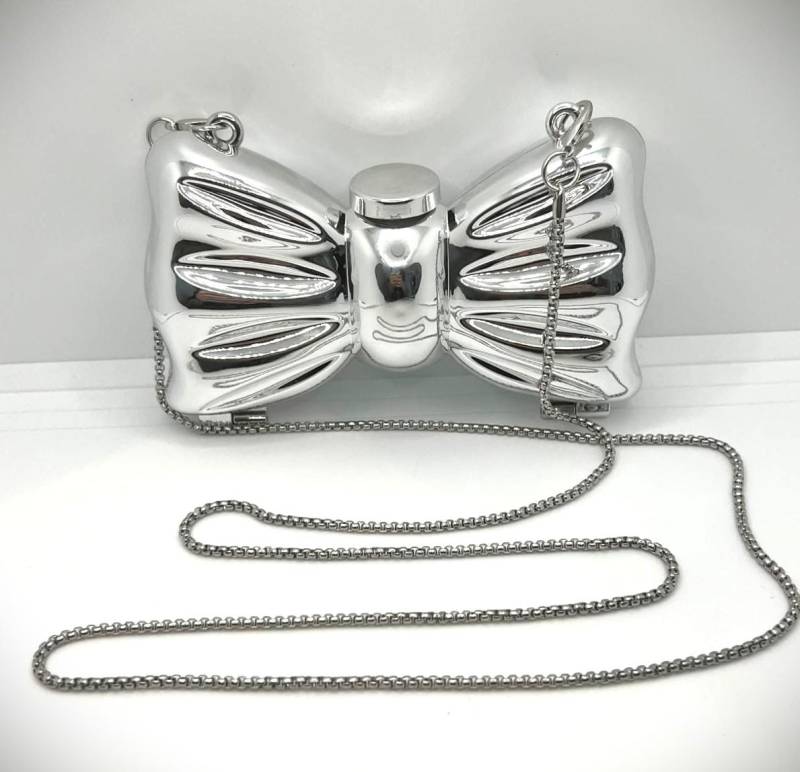 Mini Clutch Schleife Silber - Tragbare Designertasche Mit Integriertem Spiegel von CrownedBeautyTezsah