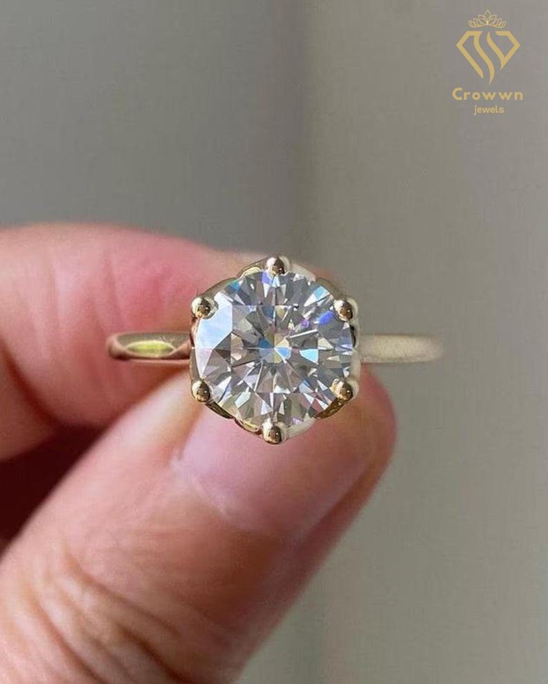 2 Karat Rund Brilliantschliff Solitär Tulip Set Verlobungsring Runder Solitärring 14K Massivgoldring Spezialjubiläumsring von CrowwnJewels