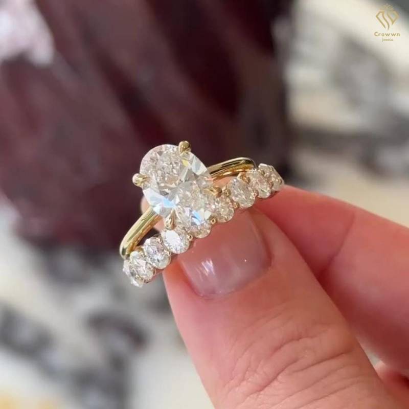 3 Karat Oval Moissanite Verlobungsring Mit Moissnaite Halbe Ewigkeit Ehering Brautring Set Versprechen Ring Geschenke Für Sie von CrowwnJewels