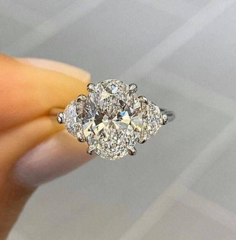 4Ct Ovale Form Moissanite Diamant Ring Drei Stein-Verlobungsring Triologie Ehering 14K Massivgold Einzigartige Versprechensring von CrowwnJewels