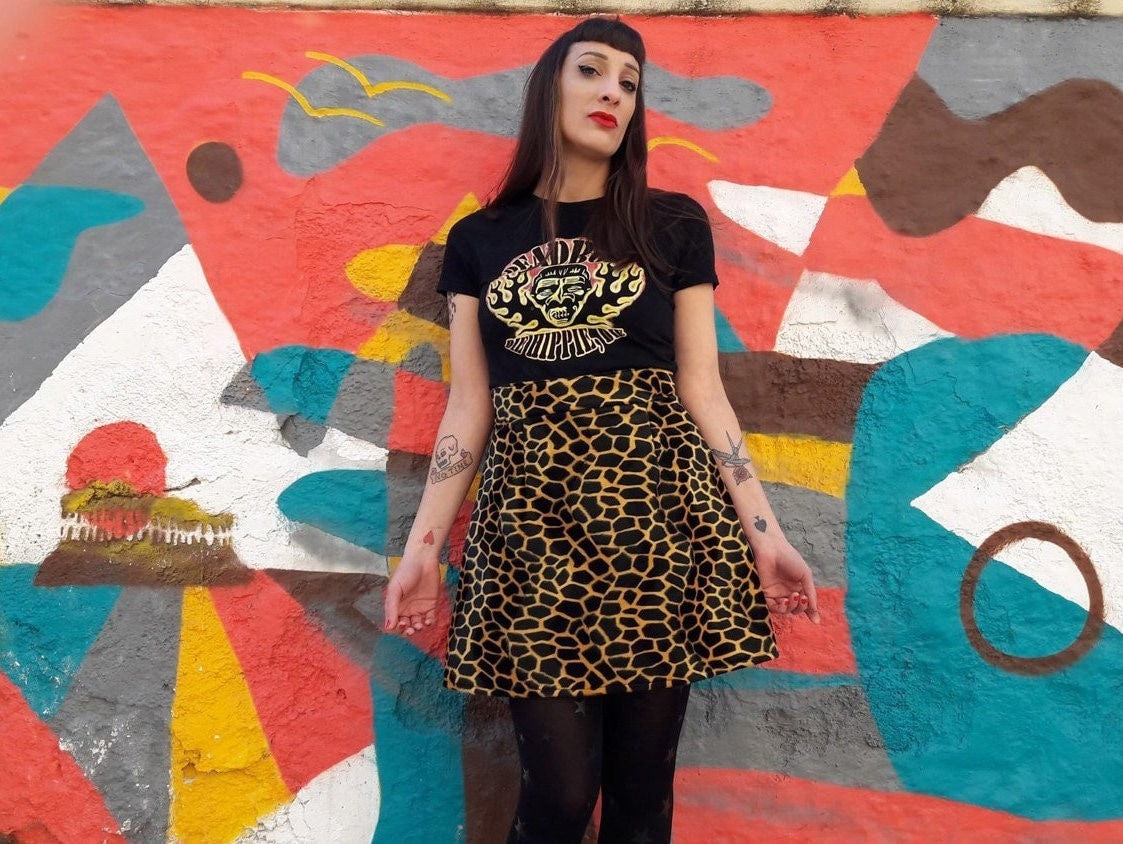 Animal Print Minirock Mit Giraffe Print, Skater A Line Rock Aus Veganem Kunstfell, Plus Größen Erhältlich, Auf Bestellung Gefertigt von CruelCandy