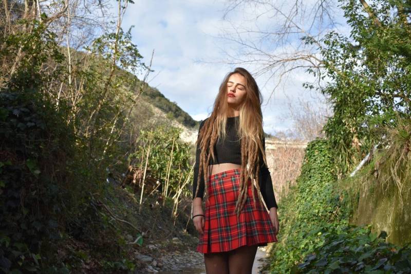Tartan Rot Grunge Mini Rock, Adrette Karo Falten Skater Punk Hohe Taille Kurzen Plus Größen Verfügbar, Made To Order von CruelCandy