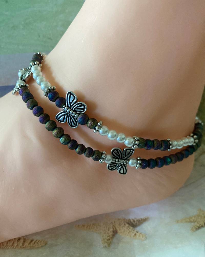 Schmetterling Charm Multi Farbe Perlen Und Dehnen Sich Boho Fußkettchen von CrueltyFreeAlways
