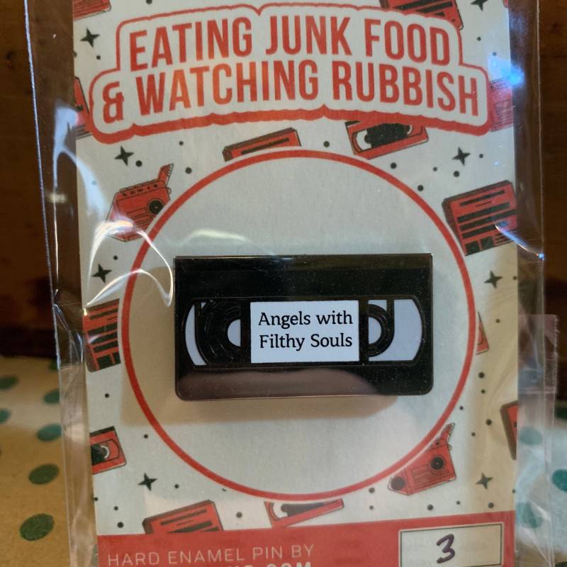 Angels With Filthy Souls Vhs Tape - Hard Enamel Pin Inspiriert Von Home Alone von CrumbyPins