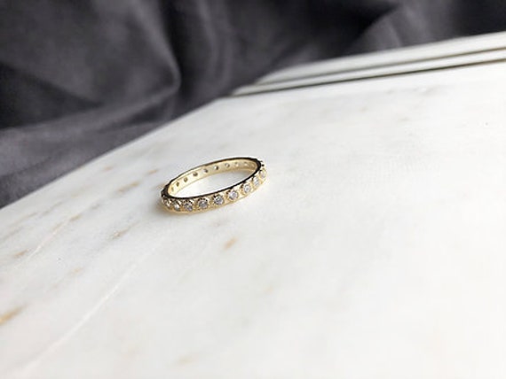 Boho Eternity Ring von CrushLane