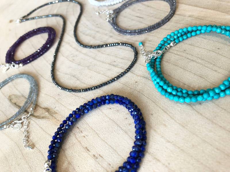 Silber 2-In-1 Dreifachwickelarmband Und Halskette Silber 2-In-1 Dreifachwickelarmband Und Halskette von CrushLane