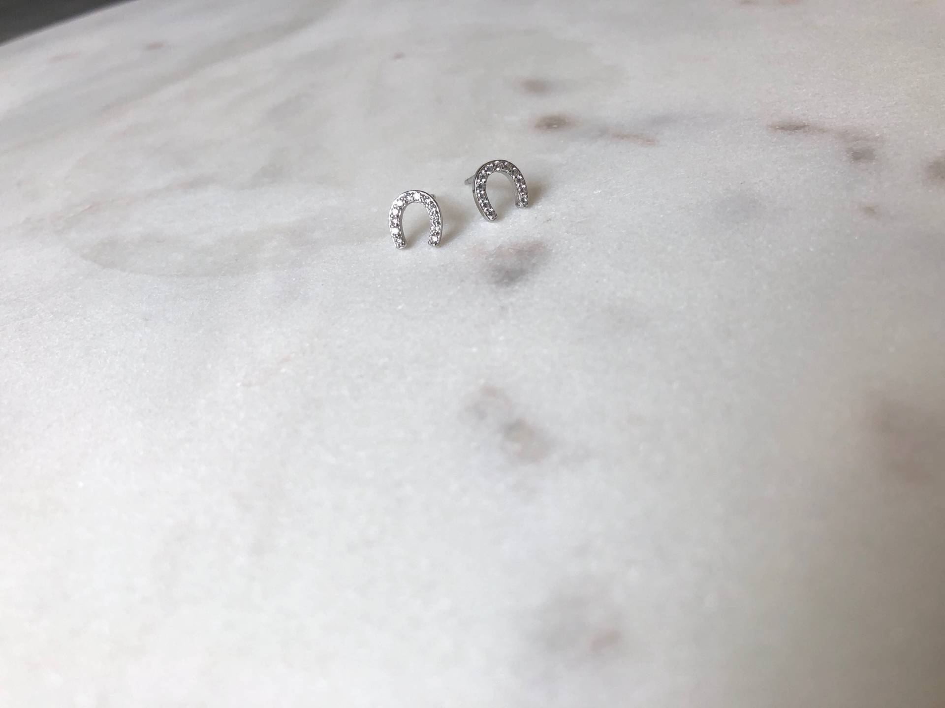 Silber Glücks Hufeisen Ohrstecker Silber Glücks Hufeisen Ohrstecker von CrushLane