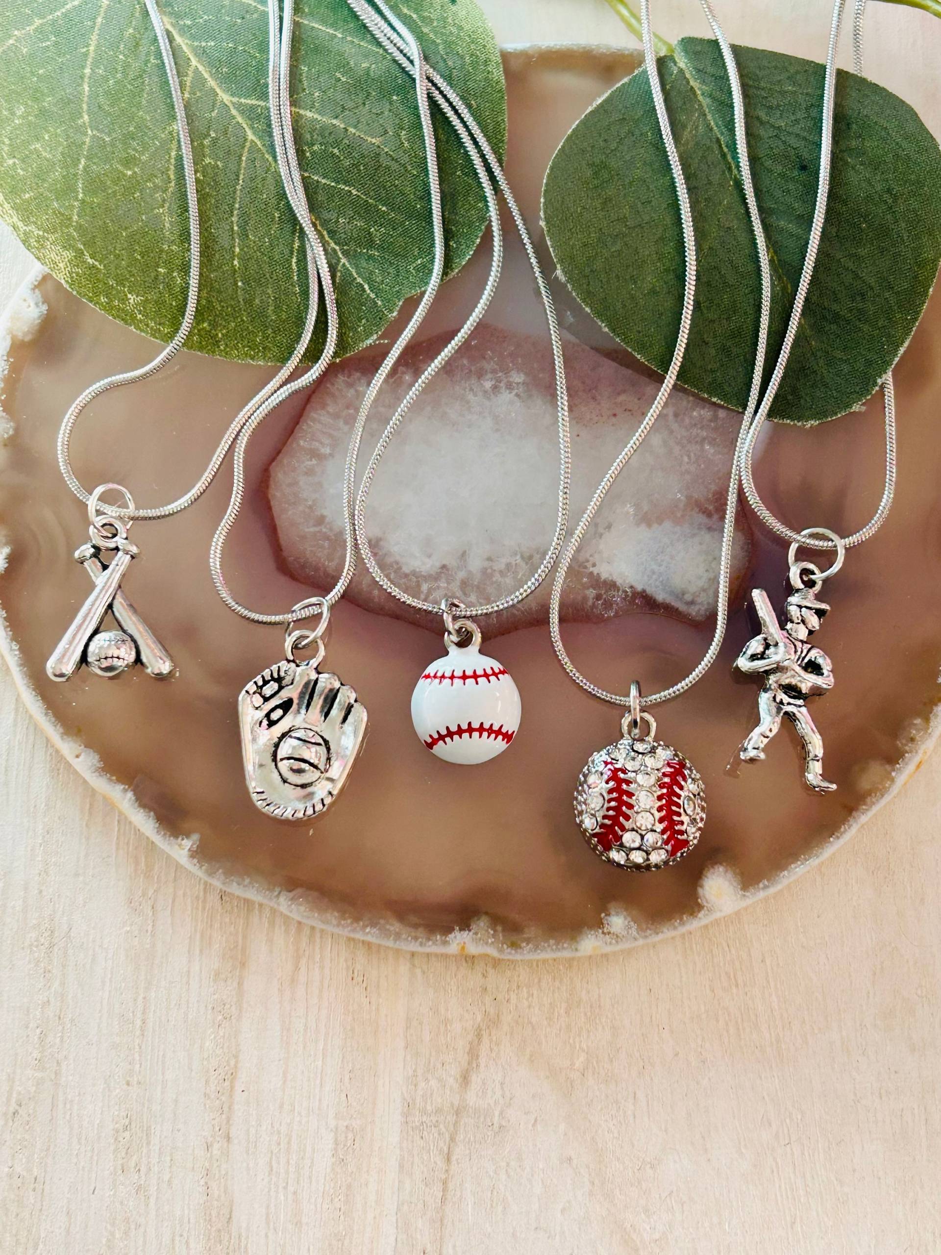 Kinder Baseball Halskette, Sport Halskette von Crushedonjewelry