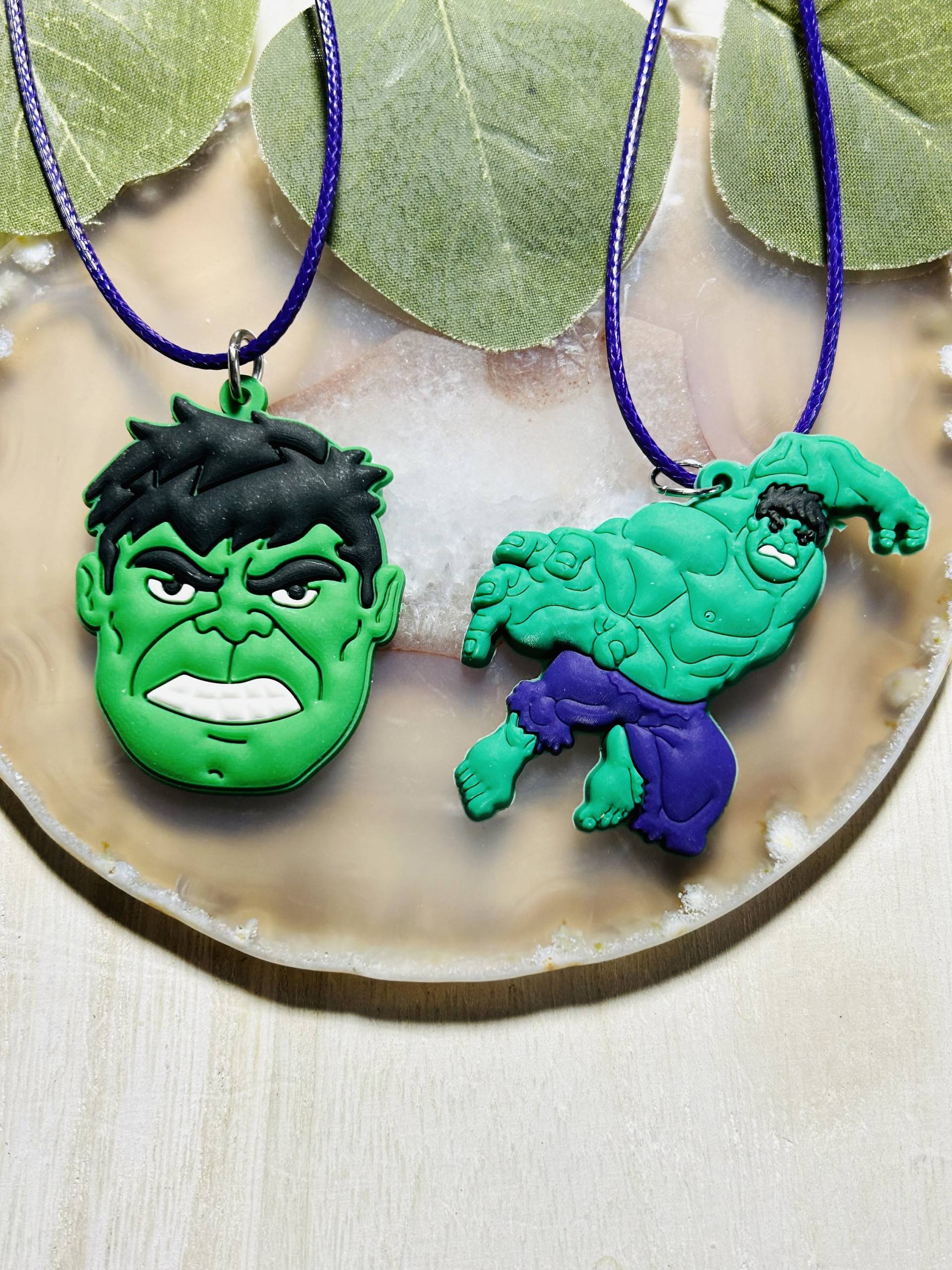 Kids Green Hero Halskette, Kinder Halskette Mit Mehreren Optionen Kids Green Hero Halskette, Kinder Halskette Mit Mehreren Optionen von Crushedonjewelry