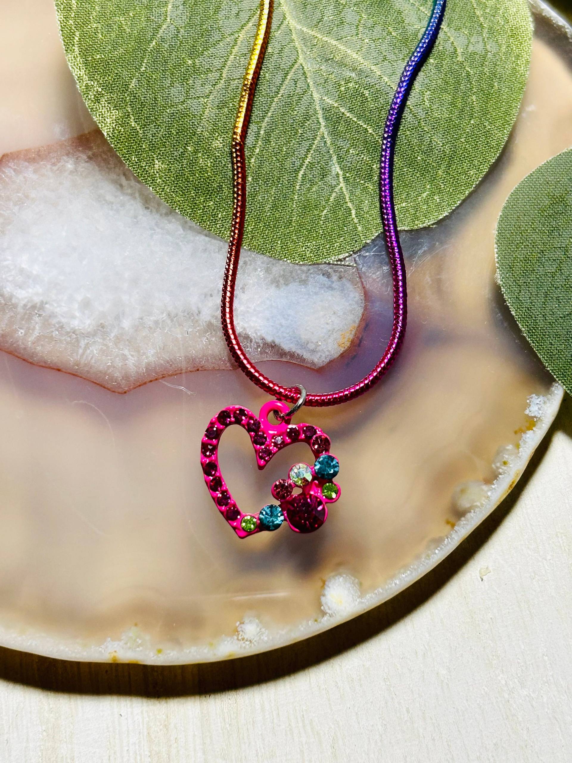 Kinder Herz Halskette, Regenbogen Halskette Kinder Herz Halskette, Regenbogen Halskette von Crushedonjewelry
