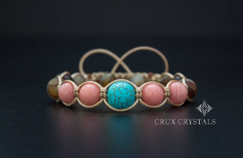 Rosa Aruba Perlen Armband, Damen Shamballa Naturstein, Makramee Boho Wickeln Rosa Achat Armband von CruxCrystals