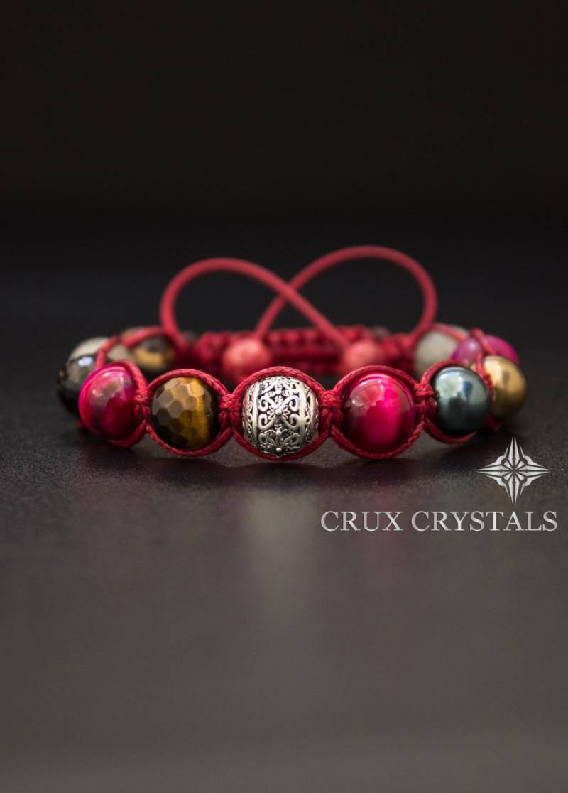 Shamballa Armband Rot Samt, Naturstein, Perlen Armband, Swarovski Elemente - Kristall Perlen, Tigerauge, Labradorit, Quarz von CruxCrystals