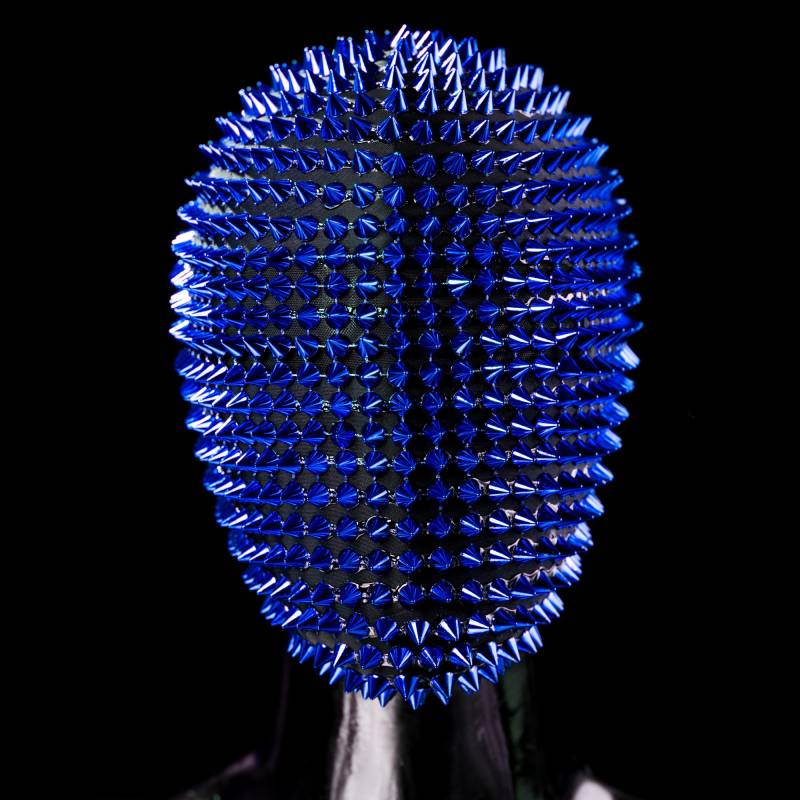 Blue Bomber - Eine Bunte Blaue Spike Maske Von Hand Gemacht von CrypticNine