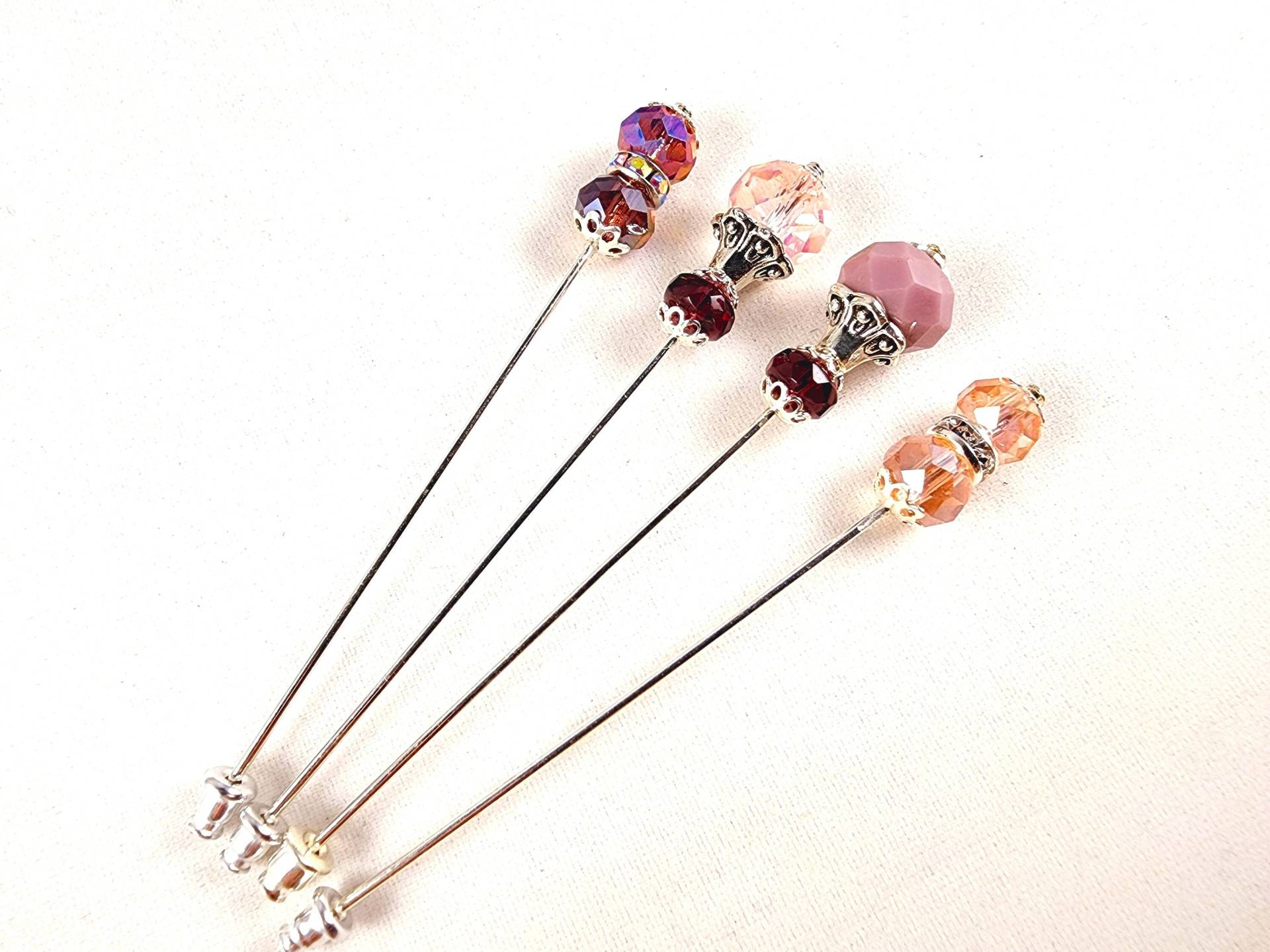 Pink/Lila Kristall Und Strass Gold Oder Silber 3-Zoll-Stick Pins Pink/Lila Kristall Und Strass Gold Oder Silber 3-Zoll-Stick Pins von CrystalArtPins