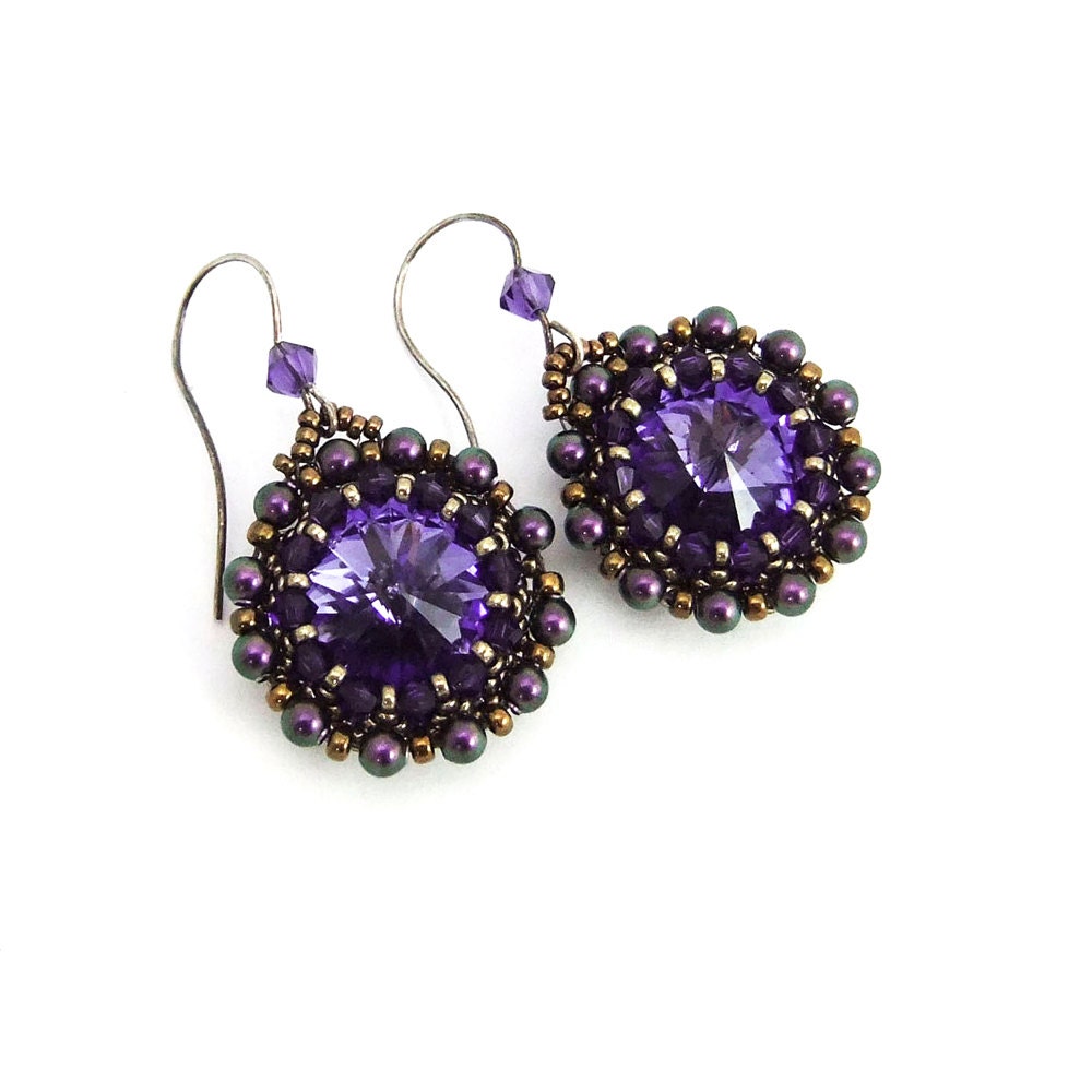 Deep Purple Rivoli Perlen Tropfen Ohrringe Handarbeit Premium Kristall Rivolis Oxidierte Sterling Ohrhaken Boho Chic Windrad Deep Purple Rivoli Perlen Tropfen Ohrringe Handarbeit Premium Kristall Rivolis Oxidierte Sterling Ohrhaken Boho Chic Windrad von CrystalBazaar