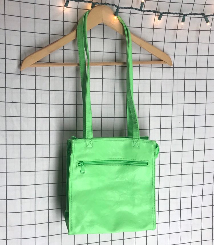 Vintage Euro Mode Kalk Neon Grün Umhängetasche/Schultertasche Vintage Euro Mode Kalk Neon Grün Umhängetasche/Schultertasche von CrystalBleach