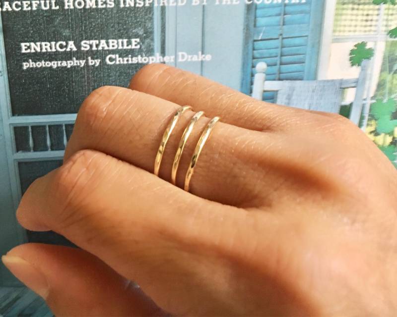 Drahtgewickeltes Dreifachband | 14K Gold Filled Drahtgewickeltes Dreifachband | 14K Gold Filled von CrystalBlueJewels